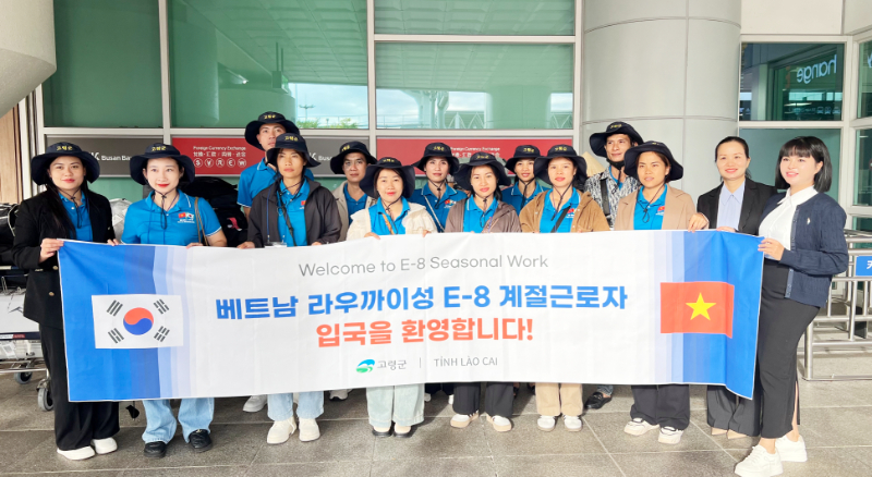 2025.09.23 라오까이성 계절근로자 입국.jpg