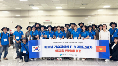 베트남 라오까이성 E-8 계절근로자 입국을 환영합니다!